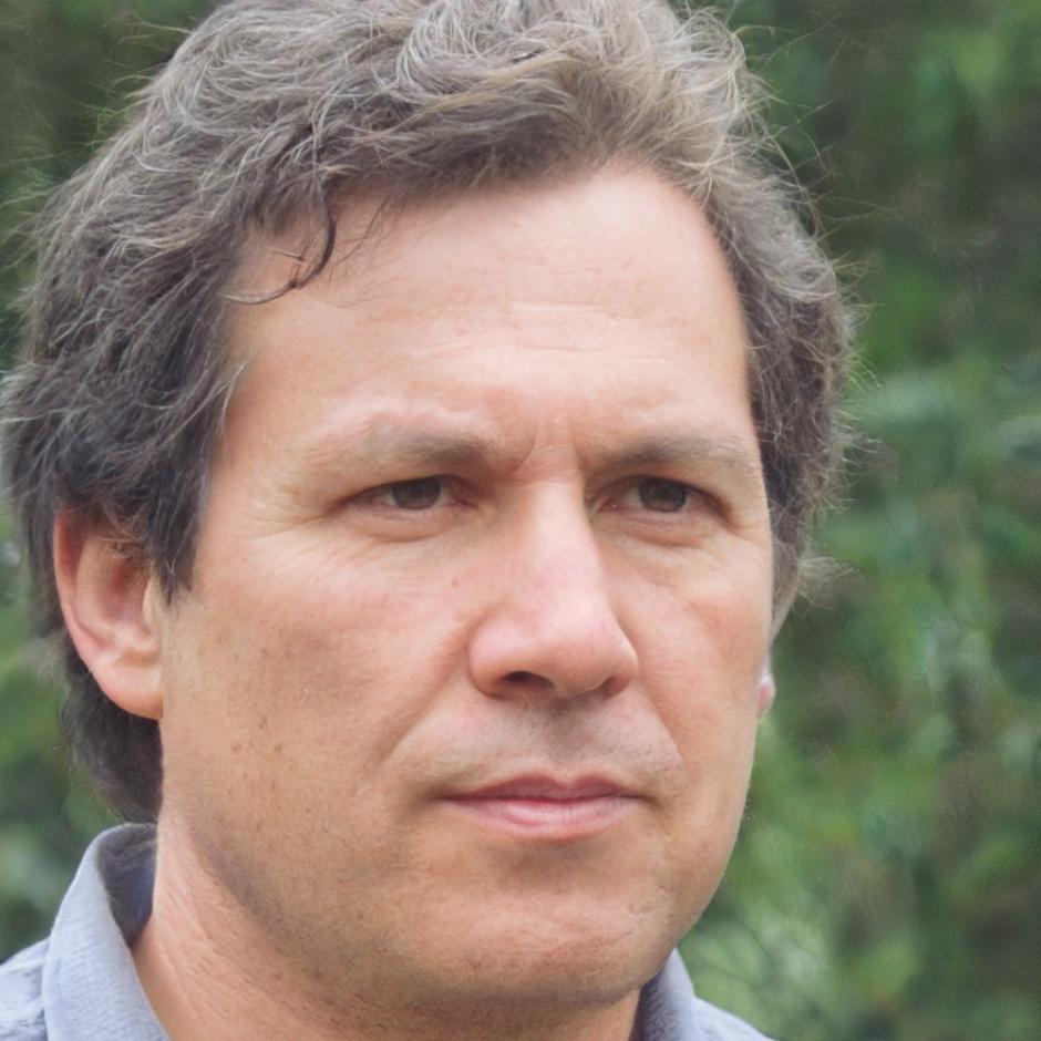 Portrait of testimonial author